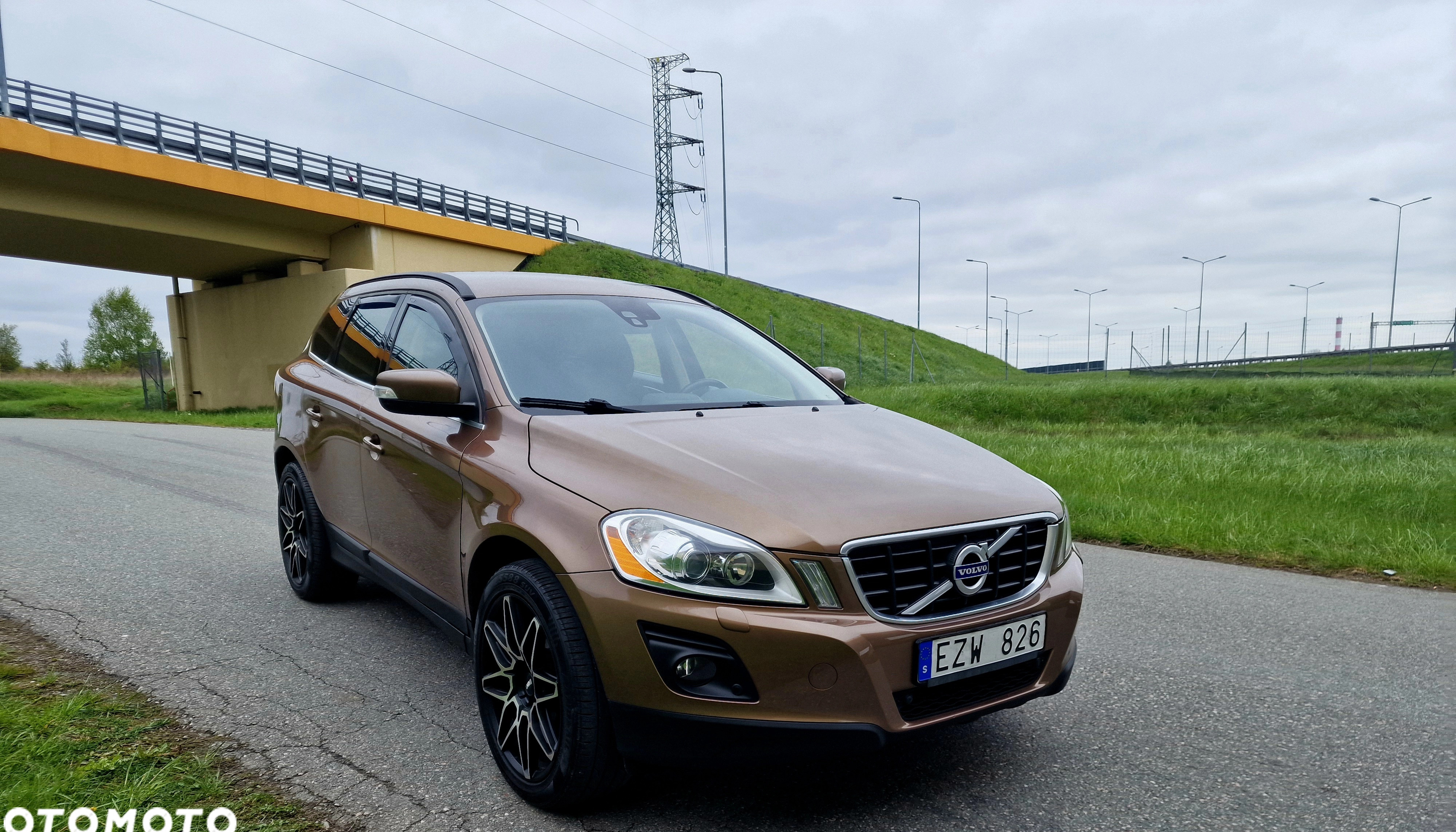 Volvo XC 60 cena 43700 przebieg: 298000, rok produkcji 2010 z Kielce małe 46